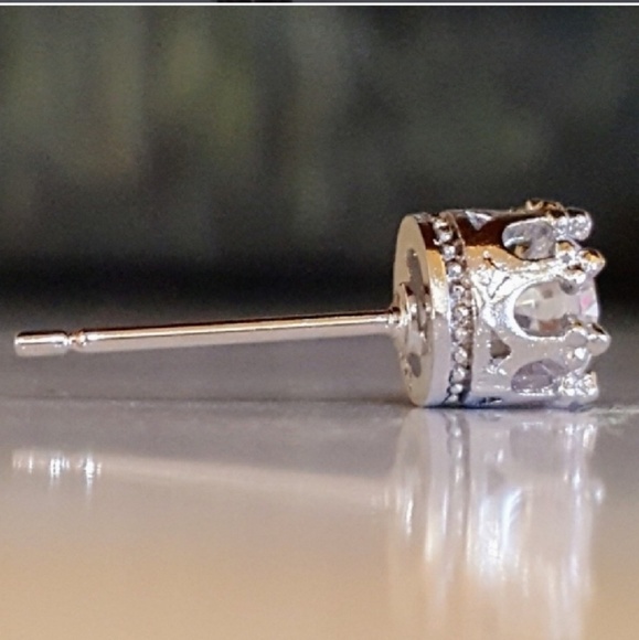 .925 Sterling Silver 8mm Cz 2 Carat Crown Studs - Picture 3 of 5